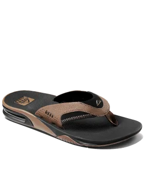 Fanning Flip Flops in Black & Tan