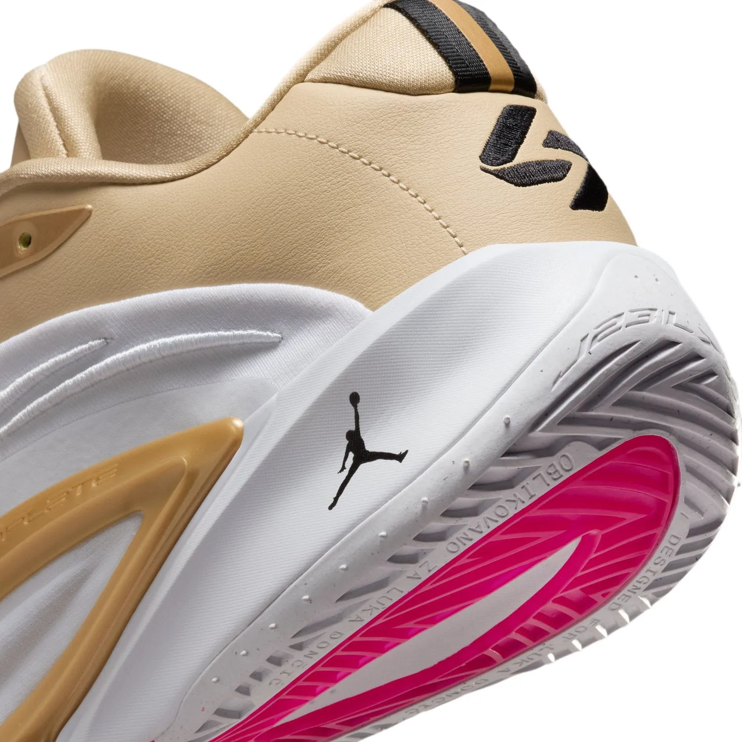 Luke 3 SE - Mens Shoes_Jordan