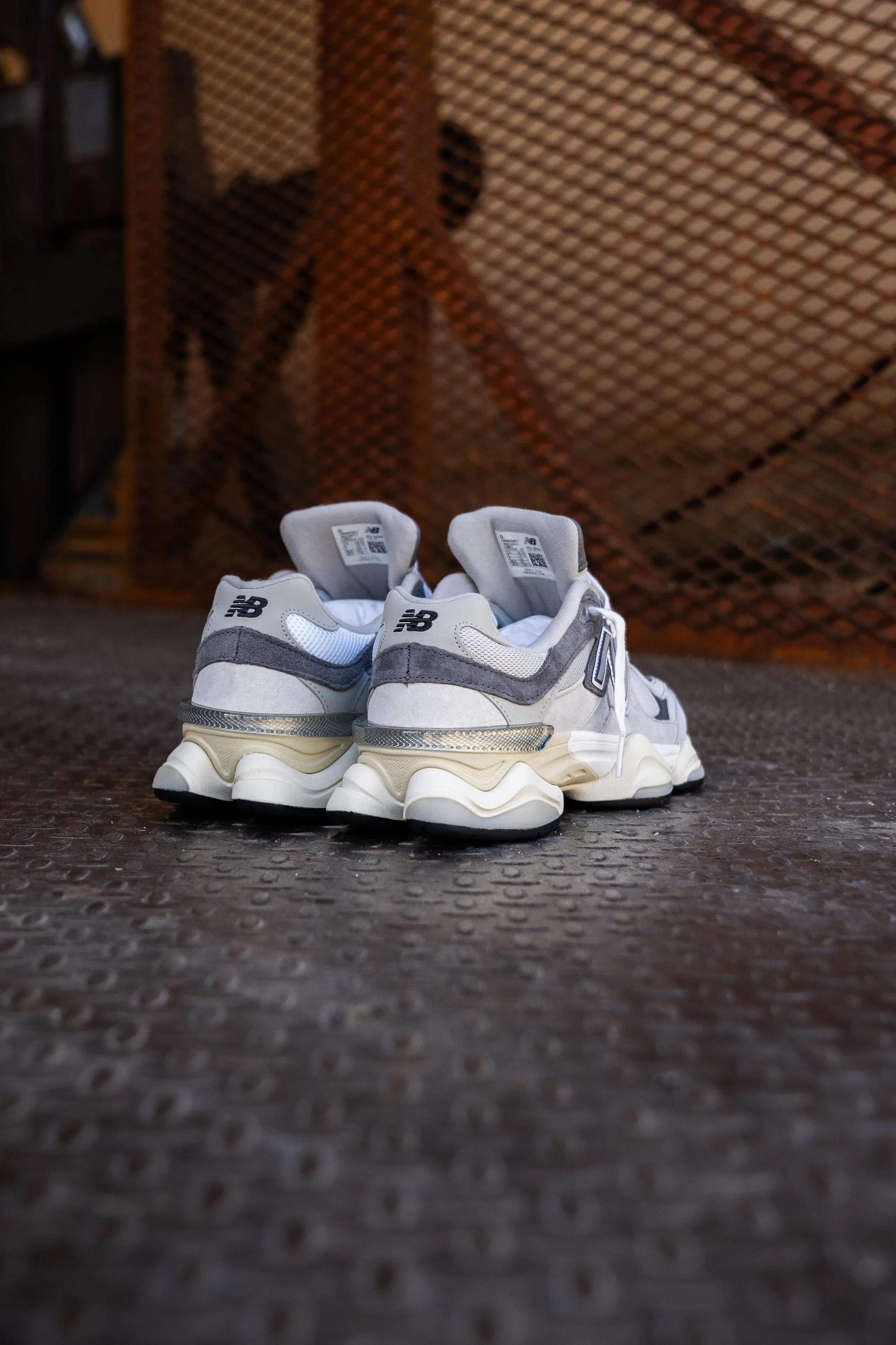 Mens New Balance 9060 (Grey/Grey)