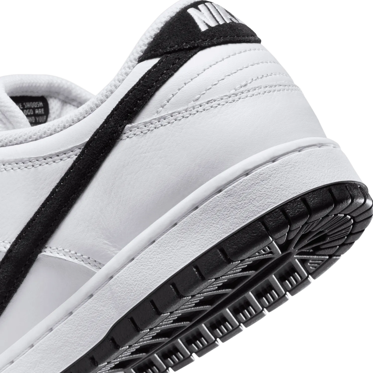 SB Dunk Low Pro 'White Black'