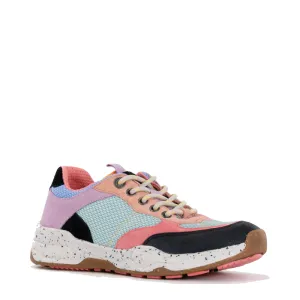 Taos Women's Advance Super Hiker in Retro Multi