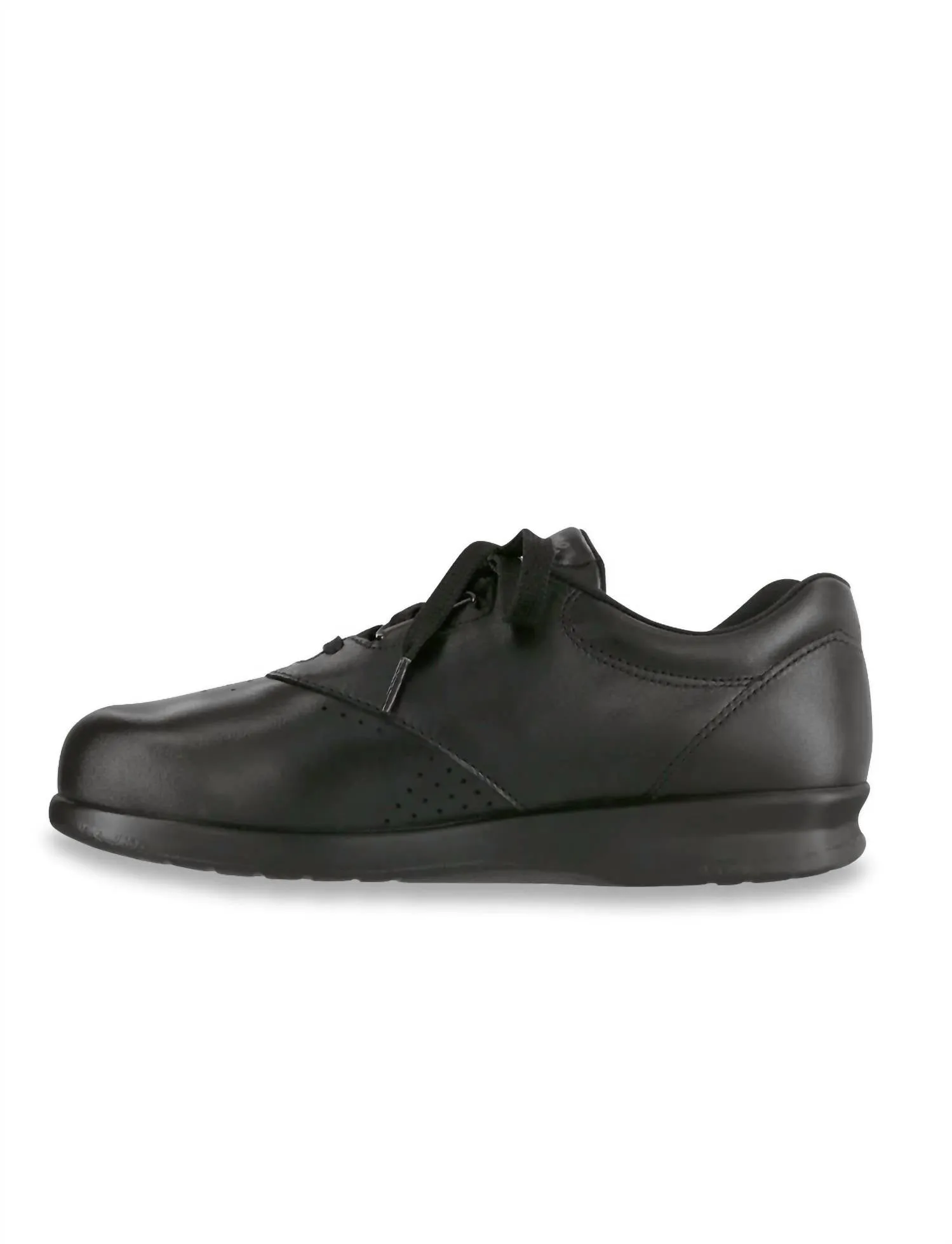 Women's Free Time Walking Shoe - Double Wide In Black